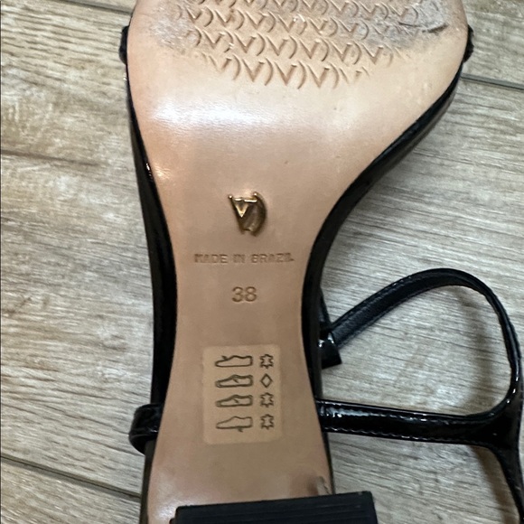 Vicenza Metallic Bow T-Strap Heels - Picture 11 of 13